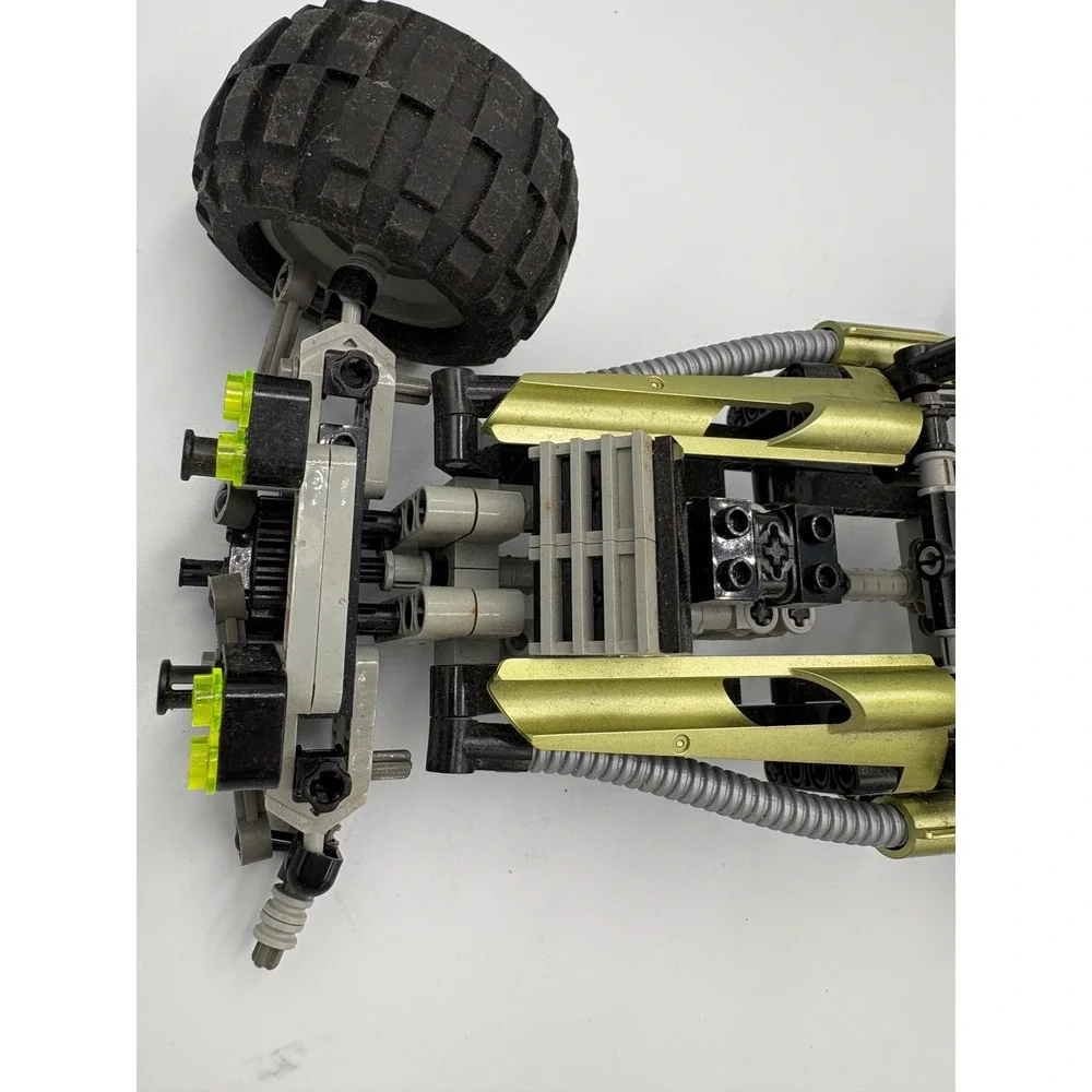 LEGO‎ Technic 8520 Millennium Slizer Throwbots Off-Road Vehicle Incomplete Parts